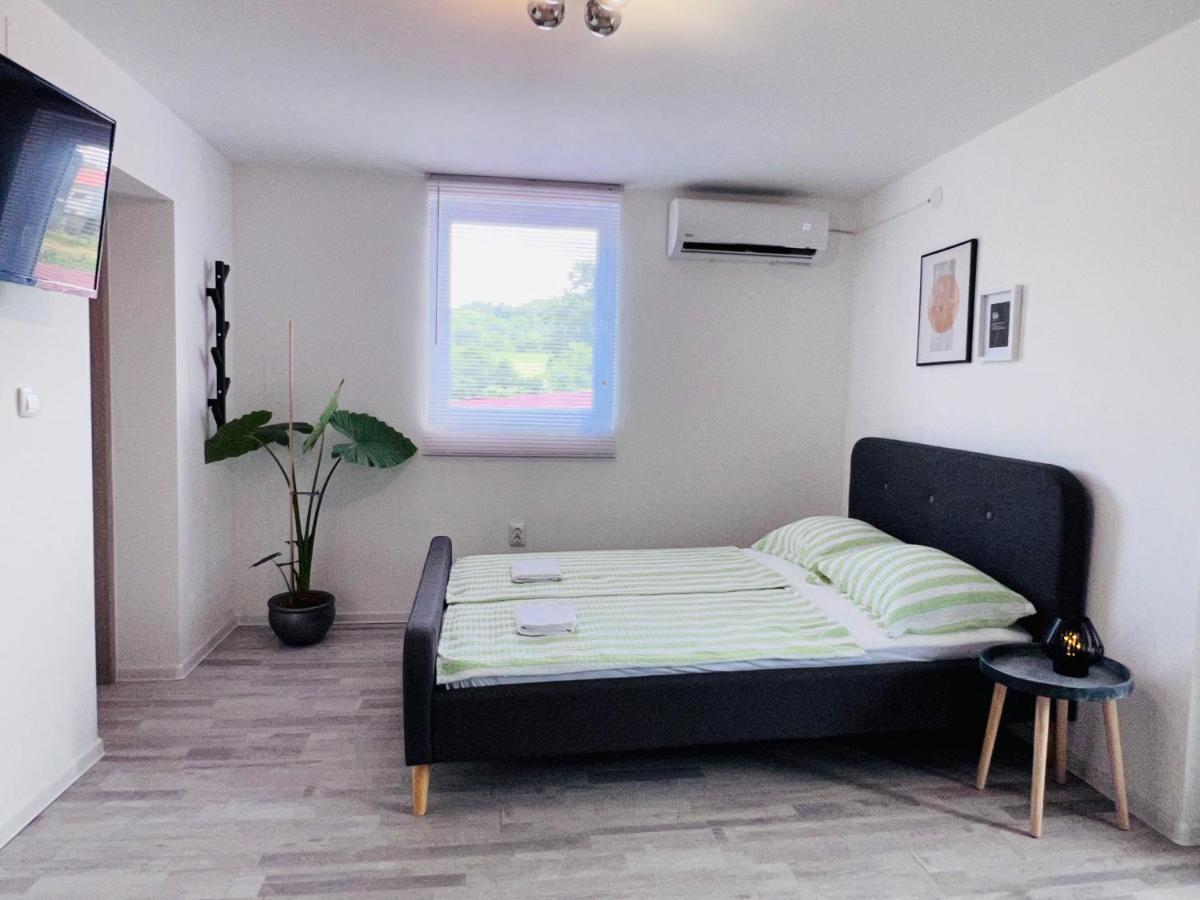 Apartman Castle Tusilovic Exterior foto