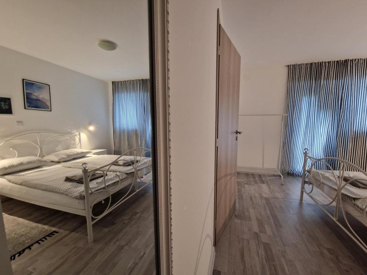 Apartman Castle Tusilovic Exterior foto